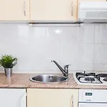 Males Apartman *