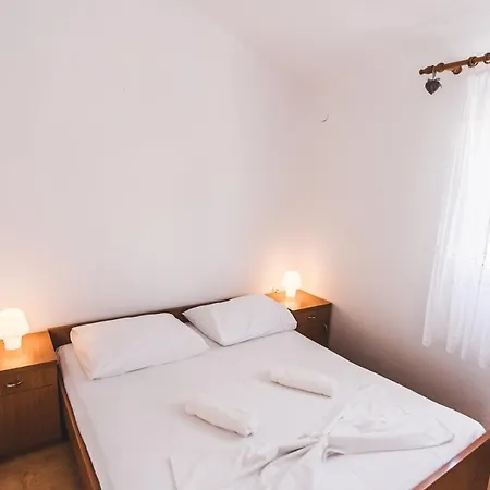 Males Apartamento