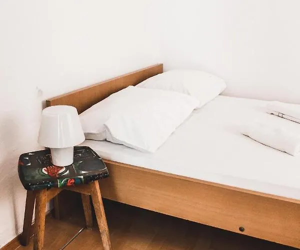 Daire Males Rogoznica (Sibenik-Knin)